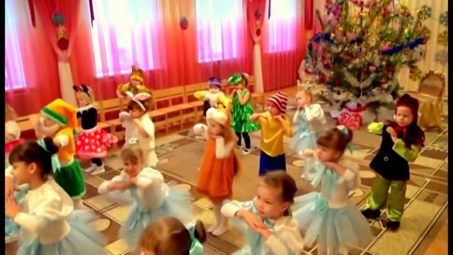 Общий танец "Снег идёт, снег идёт, на пороге Новый год!" в ср.гр. смотреть онлайн