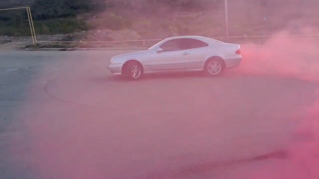 Colored Smoke Tyres JAN017 Mercedes Benz CLK200 Kompressor