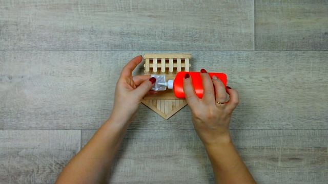 Новогодний домик из палочек от мороженного смотреть онлайн