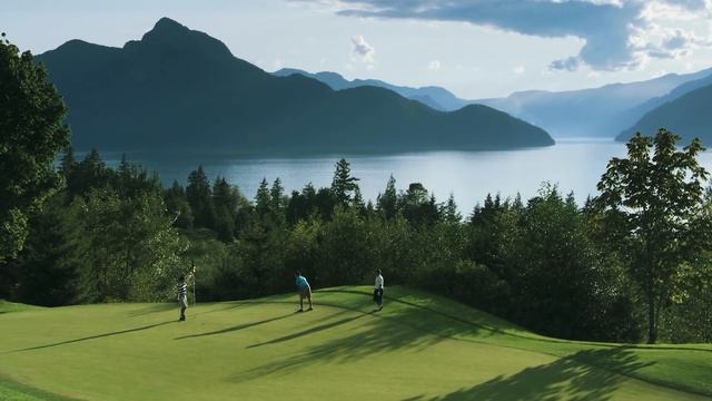 Golf On The Sea - Course Vlog With A HAPPY CAMEO [FURRY CREEK GOLF & COUNTRY CLUB] смотреть онлайн