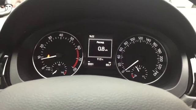 Skoda Rapid 1.6 MPI Обзор салона смотреть онлайн