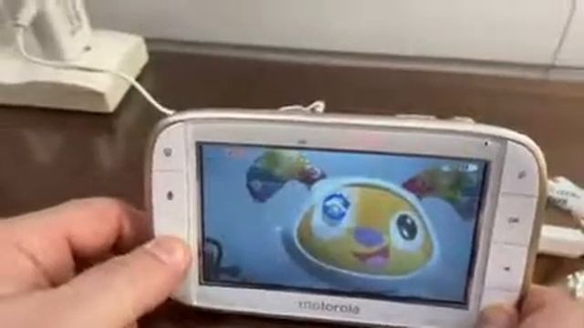 Babá Eletrônica Motorola - Baby Monitor MBP845 Connect 5" Wi-Fi смотреть онлайн