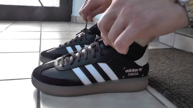 Adidas Samba RM Boost With VS Without Socks смотреть онлайн