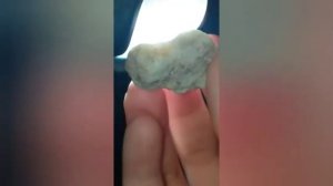 Как я нахожу камни агаты и халцедоны.??