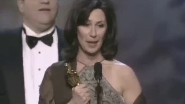 Shakespeare In Love Wins Best Picture: 1999 Oscars