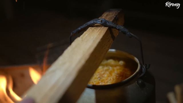 혼자 캠핑가면 즐거운 이유① (부제: 고양이와 같이 밥먹는 79사이) / 소소한 행복이 크게 다가오는 날 / 솔로캠핑ASMR смотреть онлайн