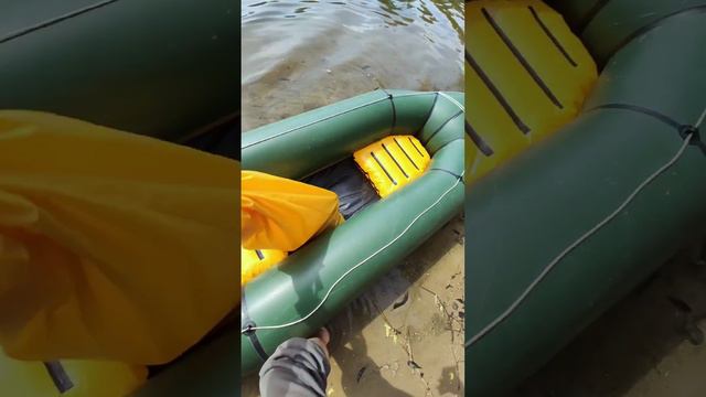 плаваю на своей лодке "пакрафт" #пакрафт #лодка #река #отдых смотреть онлайн