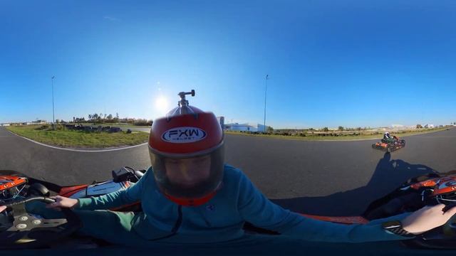 360 POV GO-KART Racing @ 5,7K - Гонка на картинге от первого лица в 360 смотреть онлайн