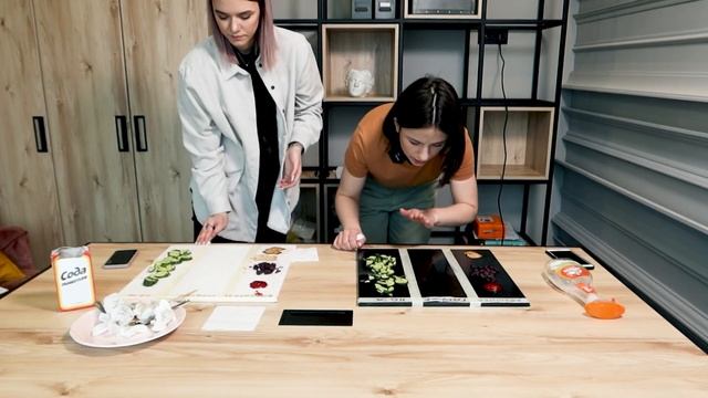 АКРИЛОВЫЙ КАМЕНЬ: СВЕТЛЫЙ декор ПРОТИВ ТЕМНОГО! Какой прослужит Вам дольше? смотреть онлайн