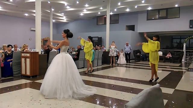Танец невесты... (wedding ALIK & ELLA) смотреть онлайн
