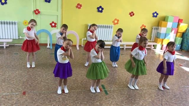 средняя группа Б. Танец Кошка смотреть онлайн