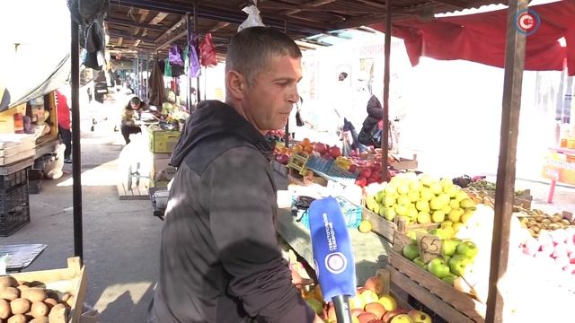 Сколько в Севастополе стоят овощи и откуда их везут? смотреть онлайн