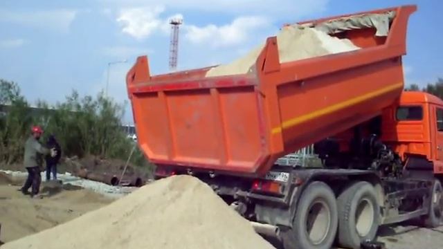 УРАЛАВТОСТРОЙ. Доставка ЩПС к павильону Екатеринбург-ЭКСПО. смотреть онлайн