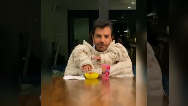 GRAN SHOW COMICO DE AITANA Y EUGENIO DERBEZ смотреть онлайн