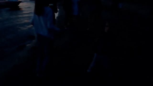 Дискотека на берегу Волги. смотреть онлайн