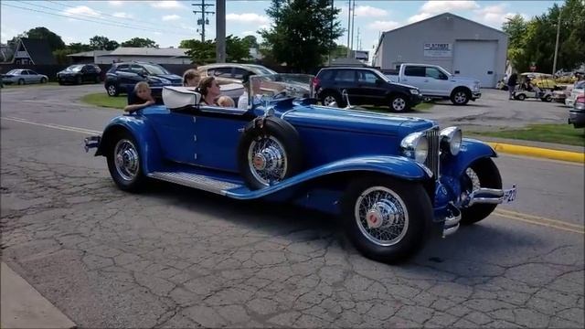 Auburn-Cord-Duesenberg Festival Parade смотреть онлайн