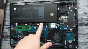 Dell Latitude 14 5480 - Замена батареи и оперативной памяти (Battery and RAM replacement)