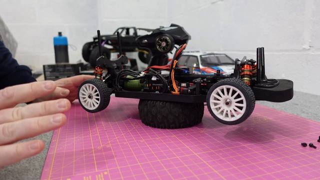 The Best RC Rally Car You'll See Today! And it's FAST! смотреть онлайн