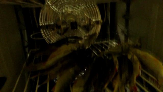 Что это??? Самодельный сушильный шкаф из старых системных блоков компьютера! смотреть онлайн