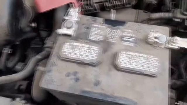 How to Replace Battery 2017 Toyota Corolla смотреть онлайн