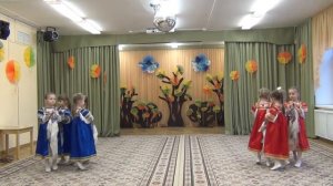 хоровод с русскими платками группа Цыплят" 2020 год