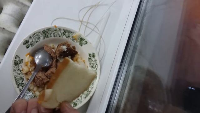 Вот так кормят в Москве тяжело больных пациентов. Ленинский проспект 10.к 7. смотреть онлайн