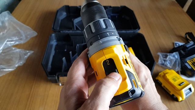 DeWALT DCD791D2 Unboxing And Drilling Review