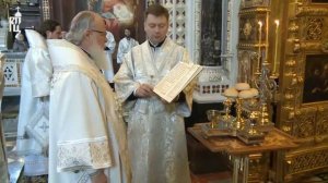 В Великую субботу Патриарх Кирилл совершил Литургию Василия Великого