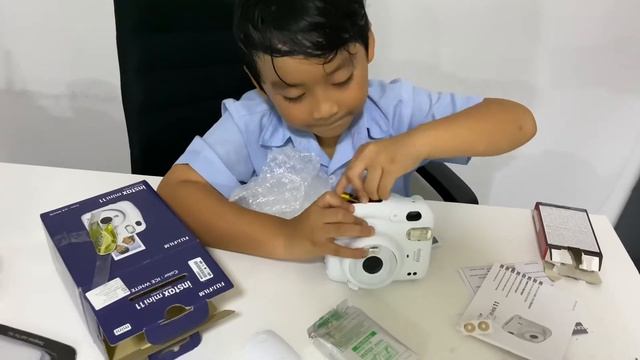 EP:13 Review Fujifilm instax mini 11 Instant Film Camera by Marvin смотреть онлайн