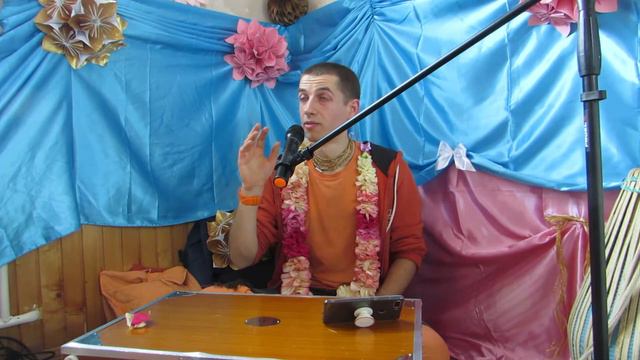 Вьяса пуджа Чайтанья Чандра Чарана прабху в Киеве 16.03.2019 смотреть онлайн