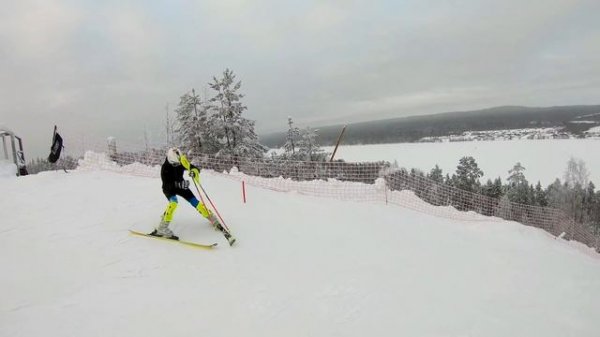 Карелия/Ялгора Горнолыжный курорт Центр активного отдыха/ Отрабатываю технику катания- перекантовка