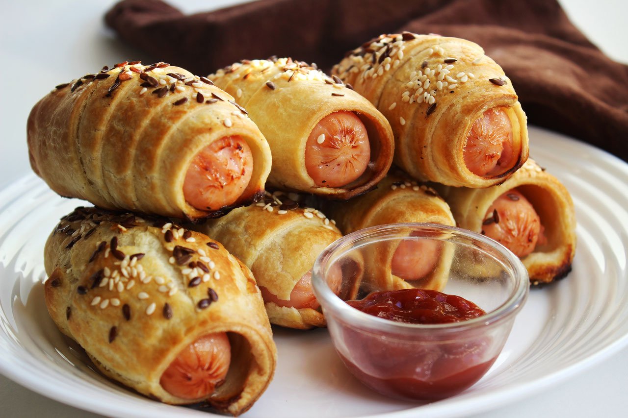 Сосиска в тесте. Завтрак за 15 мину.