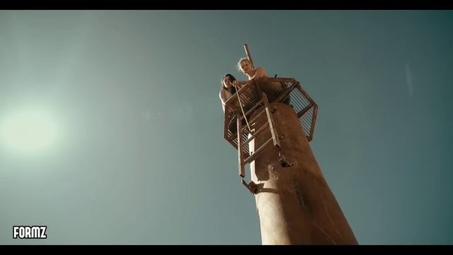 2 GAROTAS FICAM PRESAS no TOPO de uma TORRE de 600 METROS de ALTURA смотреть онлайн