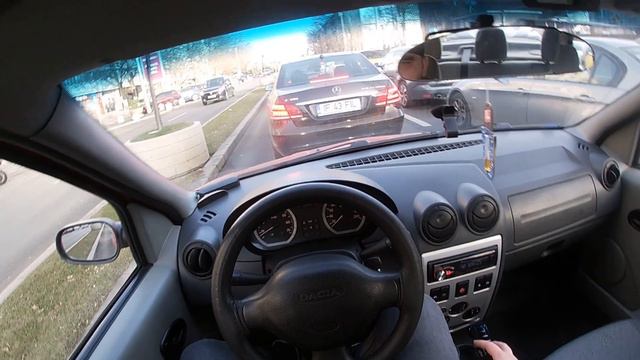 Cat consuma Dacia Logan din 2005, motor 1.6 MPI benzina смотреть онлайн