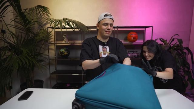 Wir haben VERLORENE KOFFER geöffnet! (mit Papaplatte) смотреть онлайн