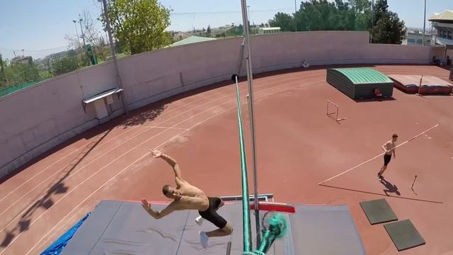 POLE VAULT TRAINING GOPRO смотреть онлайн