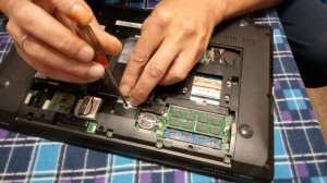 Lenovo B590 замена HDD на SSD добавление оперативки перед установкой Windows 10 и ВСЕ РАБОТАЕТ