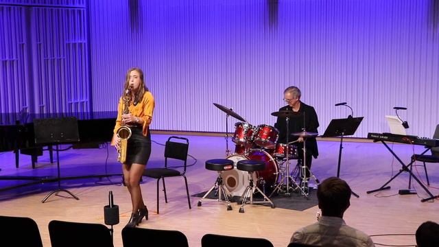 Blues for Alice - Lovisa von Sicard 18 years old смотреть онлайн