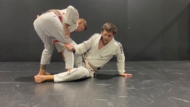 Владислав Лосев - worm guard sweep + armbar finish смотреть онлайн