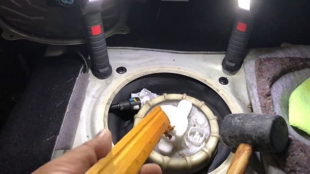 Honda stream RN6 fuel filter and fuel regulator DIY change смотреть онлайн