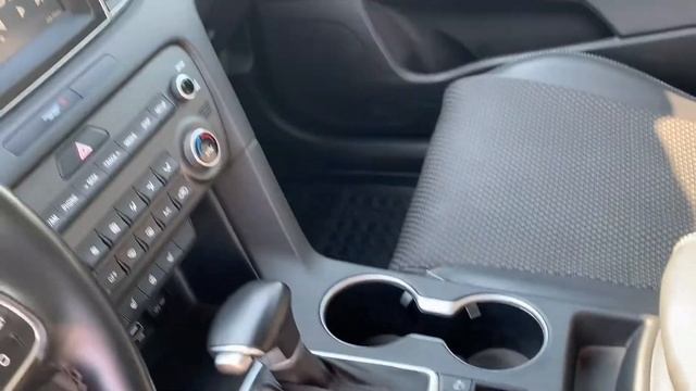 Kia Sportage Внедорожник 2018 смотреть онлайн