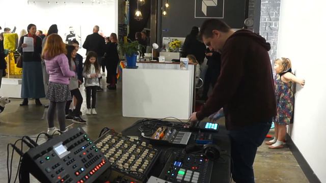 LWTHR live set at Project Artspace Arturia Microfreak Roland AIRA J-6 Novation Circuit Tracks смотреть онлайн