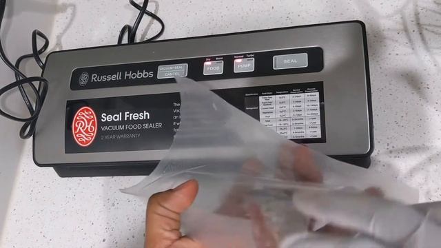 Unbox the Russell Hobbs Seal fresh Vacuum sealer with me | Product review | Indulge with iti смотреть онлайн