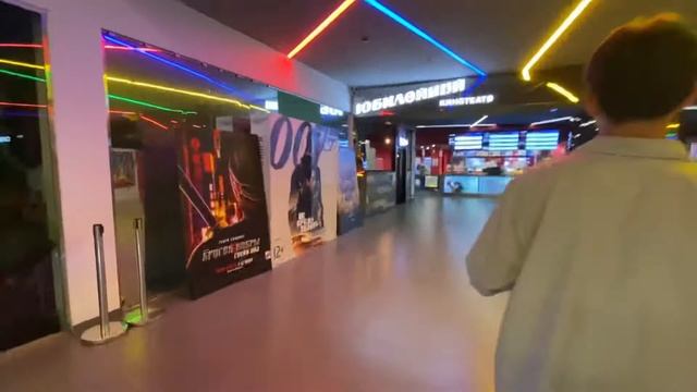 VLOG: Гуляем по Трц/Повторяем фотки смотреть онлайн