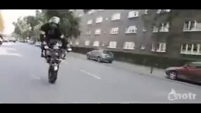 Gator Drive Nigel Glockler, Roger Adams Мото трюки (Moto stunts) смотреть онлайн