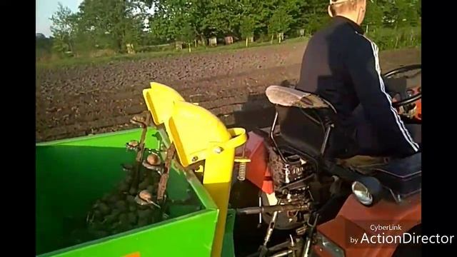 Подготовка почвы и посадка картофеля минитрактором Уралец 220 б смотреть онлайн