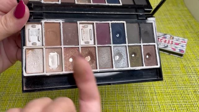Проект Карусель/16 отчёт/Pan those eyeshadows/Дойти до дна в тенях смотреть онлайн