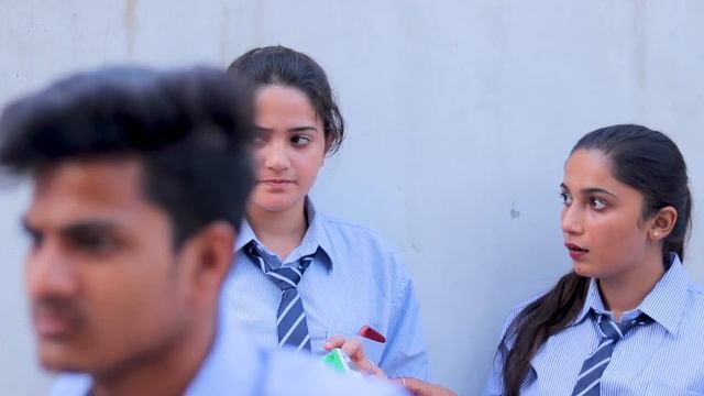 GIRLS IN SCHOOL || Sibbu Giri смотреть онлайн