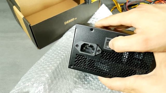 Deepcool DE600 V2 PSU Unboxing & Installation