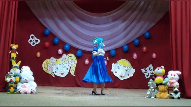 «Детство это ты и я» исп. Светлана Разумова смотреть онлайн